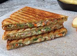 Tasty veg Sandwich kaise Bnaye