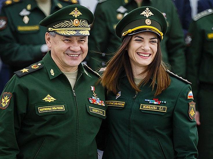 Yelena Isinbaeva Denies Serving in Russian Army