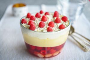 How to Make Trifle with Pound Cake 