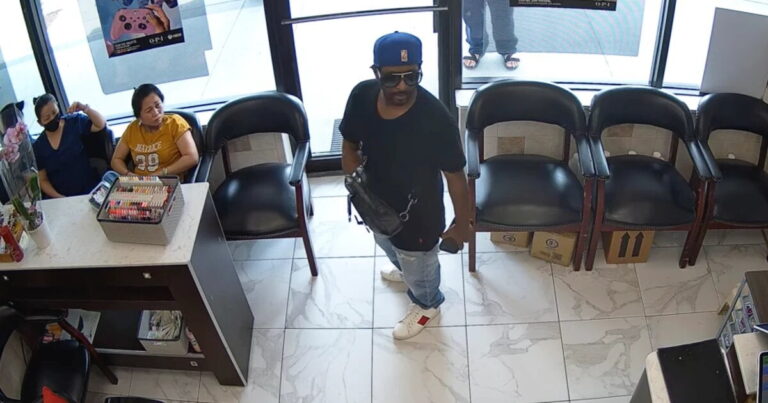 Failed robbery attempt at Atlanta salon